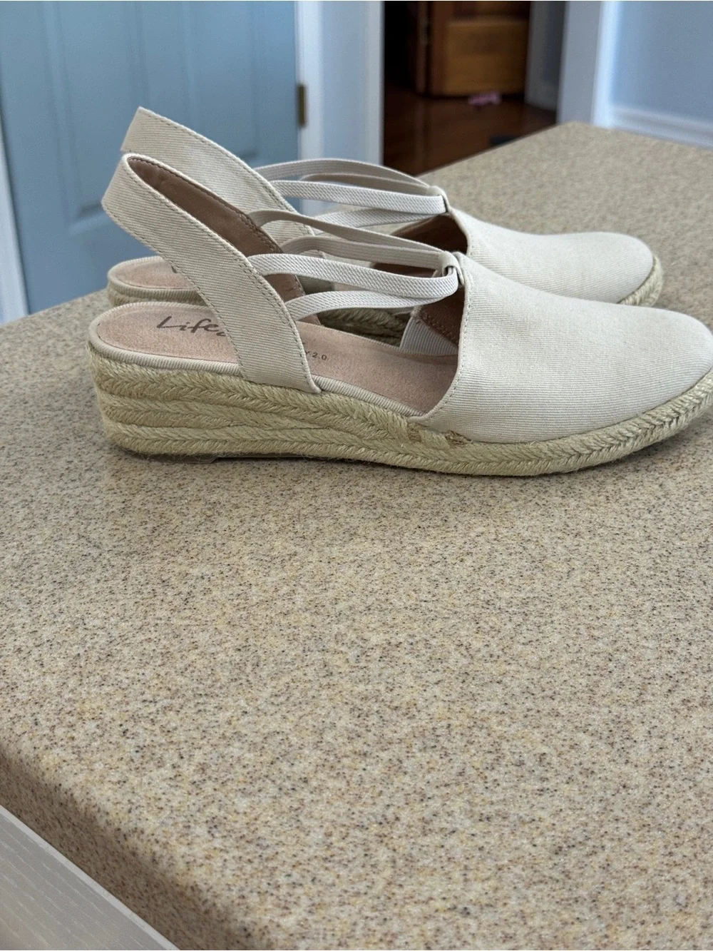 LifeStride Velocity 2.0 Katrina Espadrille Almond Beige Canvas Wedge Shoe 10 New